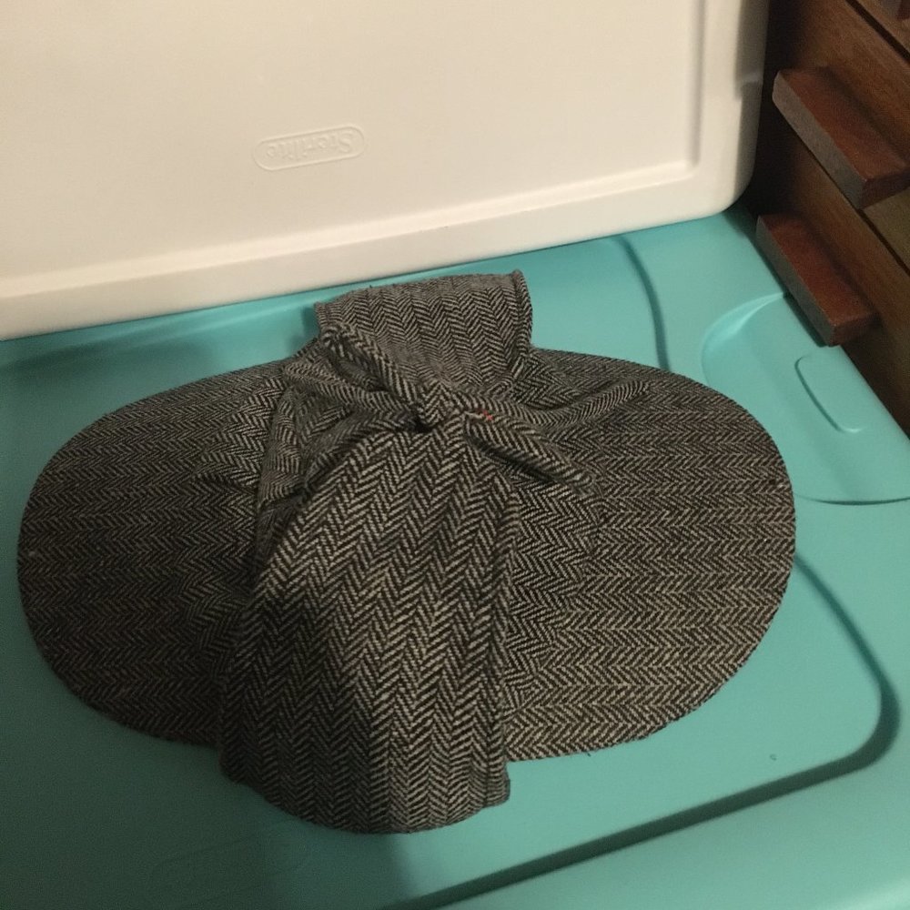 🎃Elope Sherlock Holmes Hat - 230  $15 or $12 w/offer